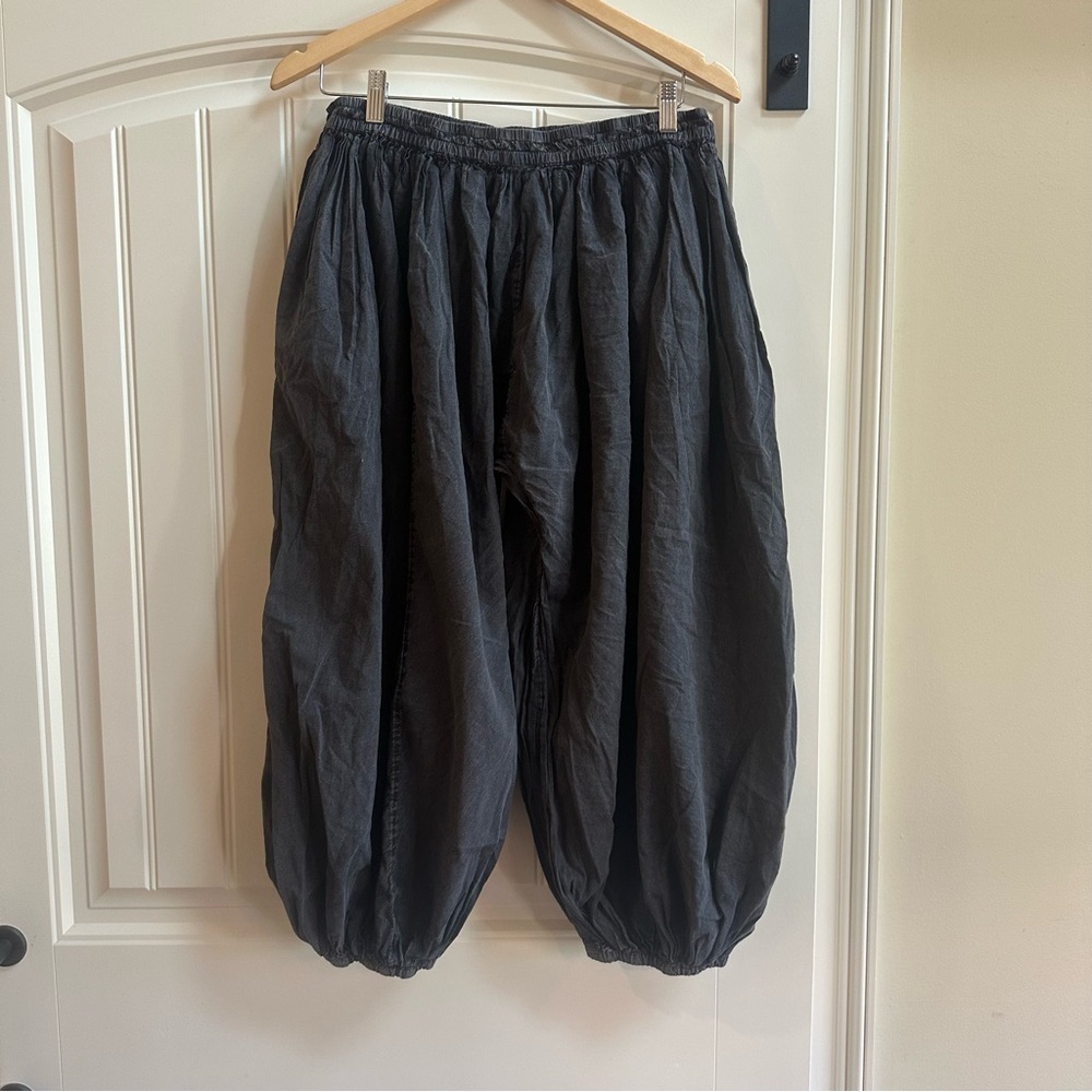 Out From Under Haram Crop Ballon Pants M - Picture 2 of 5